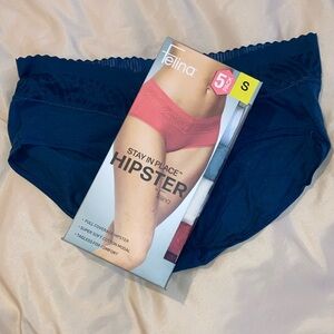 New 5pack of size small panties hipster style